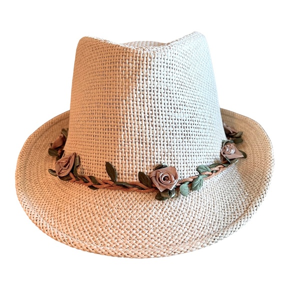 INJ Accessories - INJ Flower-Lined Straw Fedora Hat.